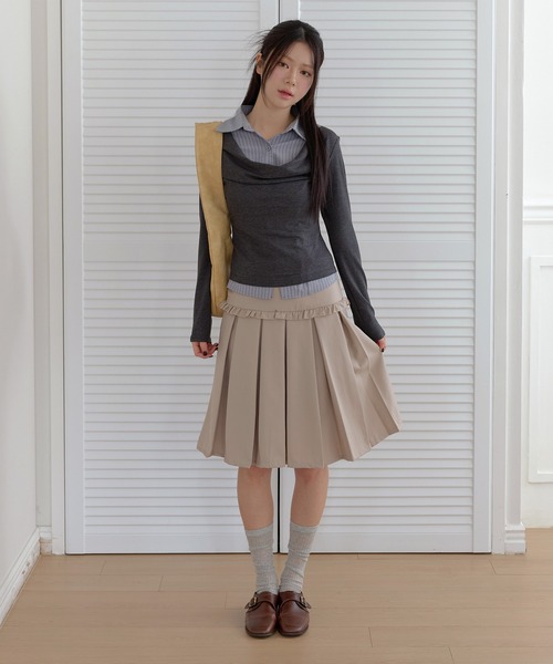 UNE MANSION(ユヌマンション)の「フロントラブリーフリルプリーツミディスカート(スカート・レディース・ベージュ/チャコール/ブラック・MEDIUM/SMALL/LARGE)」の19枚目の写真