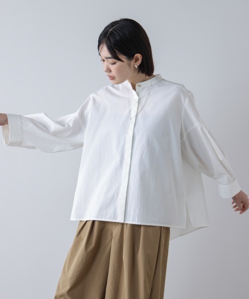 Bou Jeloud(ブージュルード)の「イレギュラータックボリュームシャツ(シャツ/ブラウス・レディース・A/オフホワイト/ラベンダー・38)」の2枚目の写真