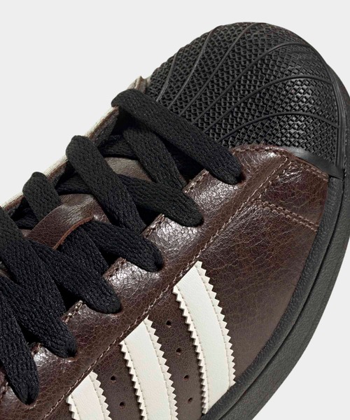 adidas（アディダス）の「スーパースターII / SUPERSTAR II / アディダスオリジナルス adidas Originals（スニーカー・レディース・ブラウン・22.0cm/22.5cm/23.0cm/23.5cm/24.0cm/24.5cm/25.0cm/25.5cm/26.0cm/26.5cm/27.0cm/27.5cm/28.0cm）」の4枚目の写真