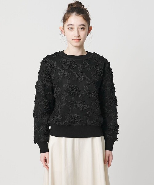 UNITED ARROWS（ユナイテッドアローズ）の「エンブロイダリーフラワー メッシュ ニット（ニット/セーター・レディース・ブラック/オフホワイト・FREE）」の7枚目の写真