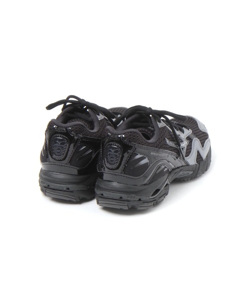 A part by（アパートバイ）の「【セレクト】MIZUNO_WAVE RIDER（スニーカー・レディース・シルバー/ブラック・MEDIUM/LARGE）」の5枚目の写真