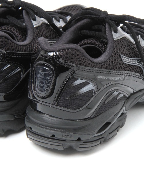 A part by（アパートバイ）の「【セレクト】MIZUNO_WAVE RIDER（スニーカー・レディース・シルバー/ブラック・MEDIUM/LARGE）」の10枚目の写真