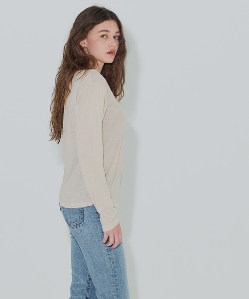coca(coca)(コカ)の「ワンショルダーシアー長袖Tシャツ(Tシャツ/カットソー・レディース・ライトグレー/ライトベージュ・S/M/L)」の4枚目の写真
