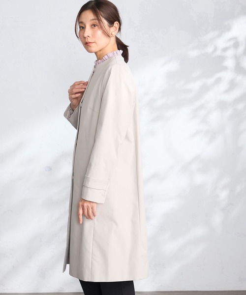 GALLORIA(ギャローリア)の「【はっ水・防花粉】ノーカラーコート(ノーカラーコート・レディース・グレイッシュベージュ/ネイビー・L/LL/M/S)」の4枚目の写真