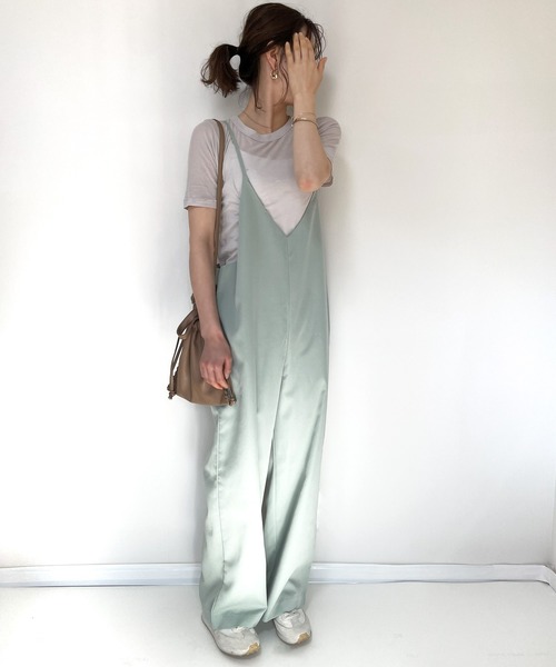 ARCADE（アーケード）の「夏服 Vネック オールインワン サロペット -ARCADE Limited Line-（サロペット/オーバーオール・レディース・セージグリーン/モカ/グレイッシュベージュ/ブラック/ネイビー・FREE）」の5枚目の写真