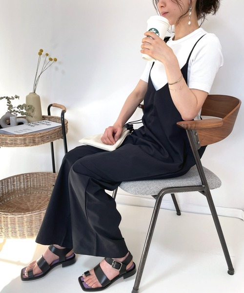 ARCADE（アーケード）の「夏服 Vネック オールインワン サロペット -ARCADE Limited Line-（サロペット/オーバーオール・レディース・セージグリーン/モカ/グレイッシュベージュ/ブラック/ネイビー・FREE）」の10枚目の写真