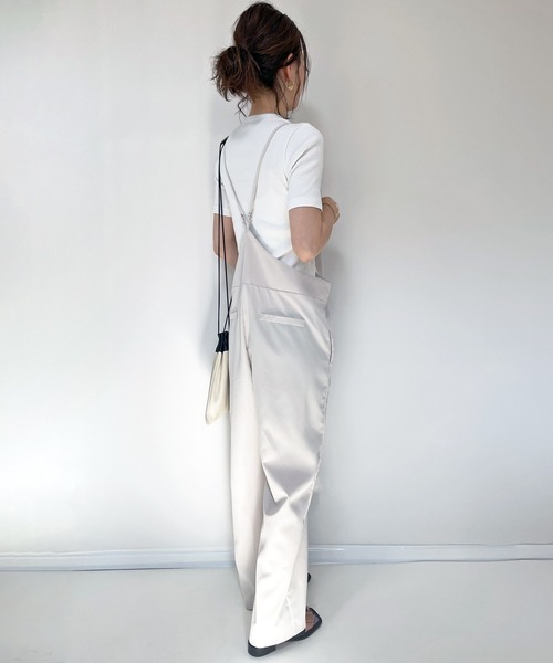 ARCADE（アーケード）の「夏服 Vネック オールインワン サロペット -ARCADE Limited Line-（サロペット/オーバーオール・レディース・セージグリーン/モカ/グレイッシュベージュ/ブラック/ネイビー・FREE）」の8枚目の写真