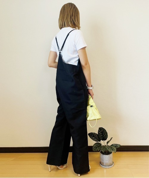 ARCADE（アーケード）の「夏服 Vネック オールインワン サロペット -ARCADE Limited Line-（サロペット/オーバーオール・レディース・セージグリーン/モカ/グレイッシュベージュ/ブラック/ネイビー・FREE）」の21枚目の写真