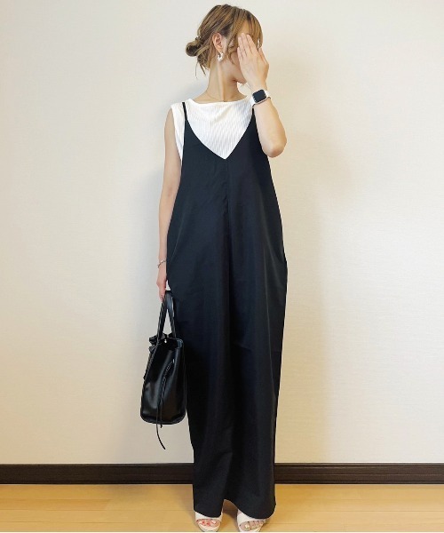 ARCADE（アーケード）の「夏服 Vネック オールインワン サロペット -ARCADE Limited Line-（サロペット/オーバーオール・レディース・セージグリーン/モカ/グレイッシュベージュ/ブラック/ネイビー・FREE）」の14枚目の写真