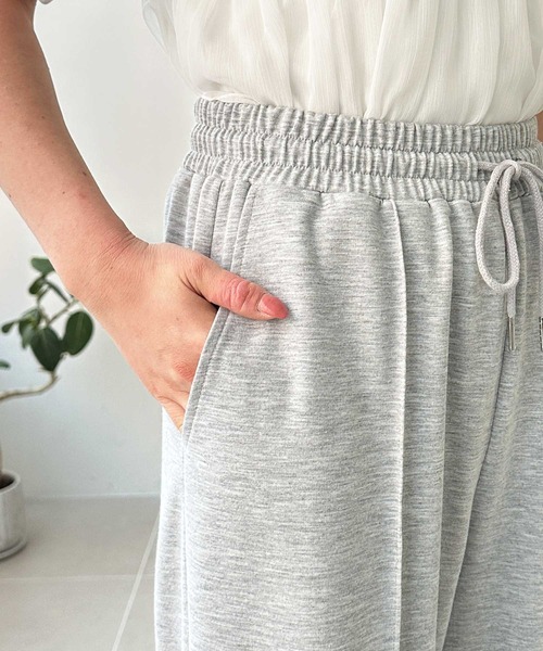 GeeRA(ジーラ)の「とろみイージーフロントラインスウェットパンツ(スウェットパンツ・レディース・ブラック/グレー・SMALL/MEDIUM/LARGE/X-LARGE)」の13枚目の写真