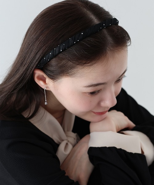 BLUEEAST（ブルーイースト）の「スタッズ付きツイストカチューシャ（カチューシャ・レディース・ブラック/グレー・FREE）」の8枚目の写真