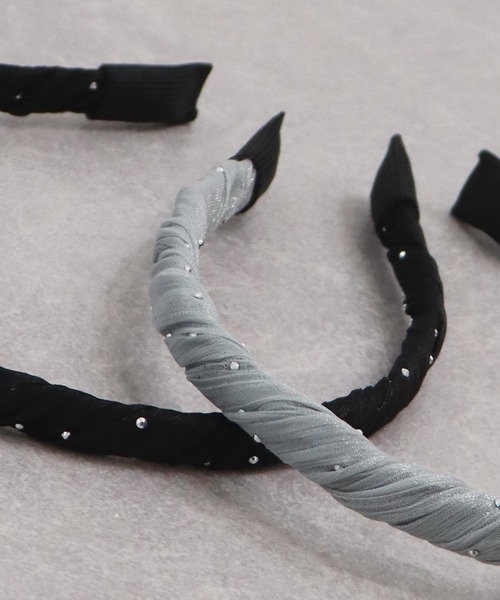 BLUEEAST（ブルーイースト）の「スタッズ付きツイストカチューシャ（カチューシャ・レディース・ブラック/グレー・FREE）」の10枚目の写真