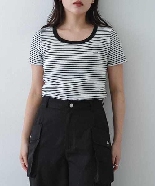 SENSE OF PLACE by URBAN RESEARCH（センスオブプレイスバイアーバンリサーチ）の「ラウンドネックリブTシャツ(半袖)（Tシャツ/カットソー・レディース・ホワイト系その他/オフホワイト/チャコールグレー/ブラック/イエロー・ONE）」の3枚目の写真