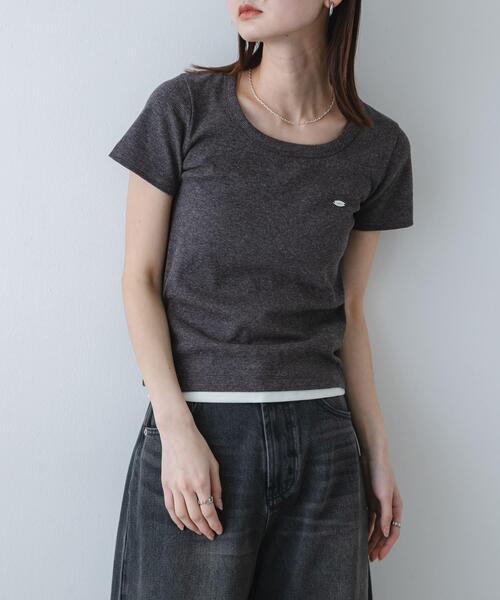SENSE OF PLACE by URBAN RESEARCH（センスオブプレイスバイアーバンリサーチ）の「ラウンドネックリブTシャツ(半袖)（Tシャツ/カットソー・レディース・ホワイト系その他/オフホワイト/チャコールグレー/ブラック/イエロー・ONE）」の4枚目の写真
