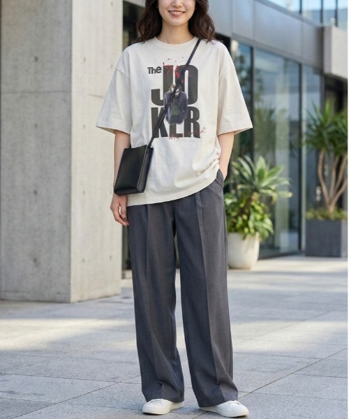 ALWAYS GOOD TIME（オルウェイズグッドタイム）の「【ＪＯＫＥＲ/ジョーカー】ＵＳＤ加工プリント半袖Ｔシャツ/Movie Tee（Tシャツ/カットソー・メンズ・アイボリー/ホワイト系その他/スミクロ/ブラック系その他・LL/L/M）」の17枚目の写真