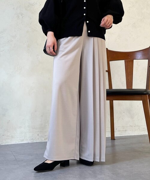 un dix cors（アンディコール）の「ジョーゼットサイドプリーツ（その他パンツ・レディース・ブラック/チャコールグレー/ベージュ・FREE）」の3枚目の写真
