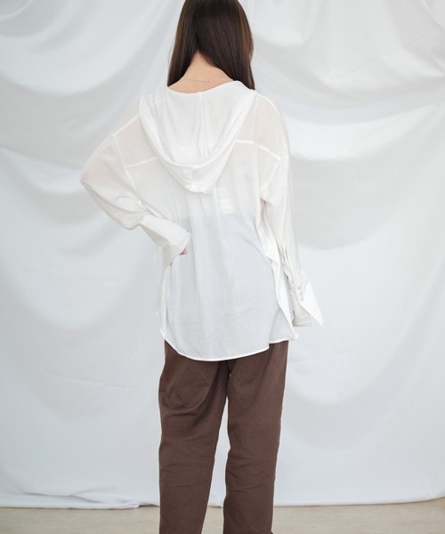 Dita Muaj.(ディータムアージュ)の「フードシアーシャツ(シャツ/ブラウス・レディース・ブルー/ホワイト・FREE)」の17枚目の写真