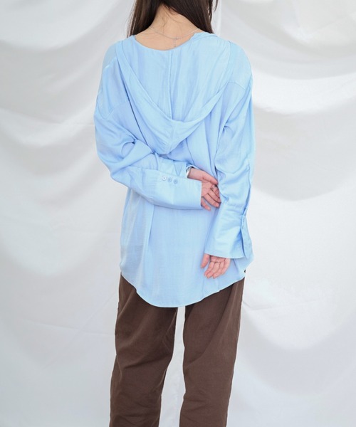 Dita Muaj.(ディータムアージュ)の「フードシアーシャツ(シャツ/ブラウス・レディース・ブルー/ホワイト・FREE)」の6枚目の写真