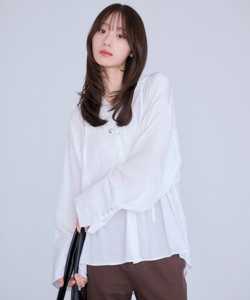 Dita Muaj.(ディータムアージュ)の「【日焼け対策にも◎】フードシアーシャツ(シャツ/ブラウス・レディース・ブルー/ホワイト・FREE)」の4枚目の写真