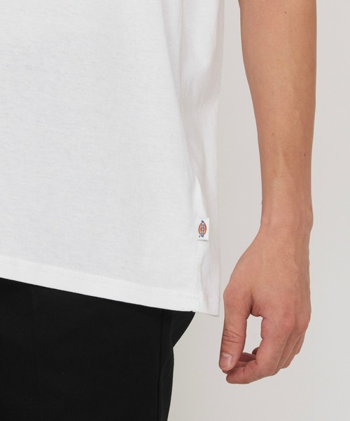 Dickies(ディッキーズ)の「Dickies/ディッキーズ ソーンヴィルTシャツ 半袖/バックプリントTシャツ/ブランドロゴTシャツ(Tシャツ/カットソー・メンズ・ブラック/ホワイト・SMALL/MEDIUM/LARGE/X-LARGE)」の7枚目の写真