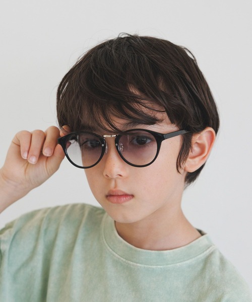 BAYFLOW（ベイフロー）の「[UVカット]ラウンドサングラス(KIDS)（サングラス・キッズ・ブルー/ブラウン/ブラック・FREE）」の2枚目の写真