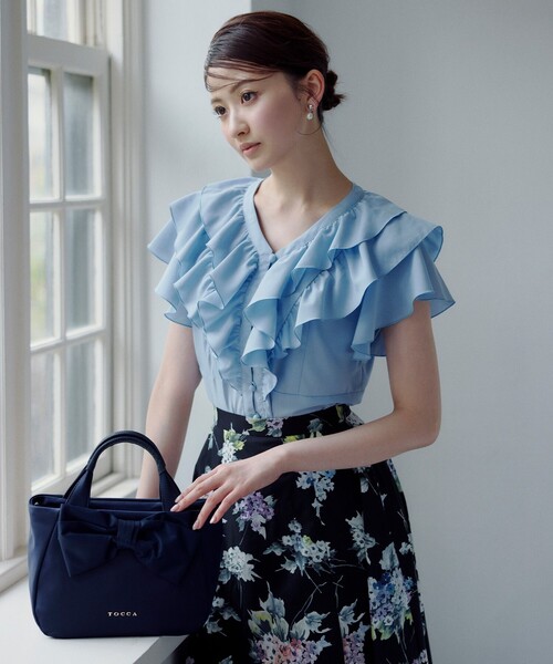 TOCCA(トッカ)の「RIBBON CUBE NYLON MINI TOTE ミニトートバッグ(トートバッグ・レディース・ブラック系/ピンク系/レッド系/ネイビー系・F)」の14枚目の写真