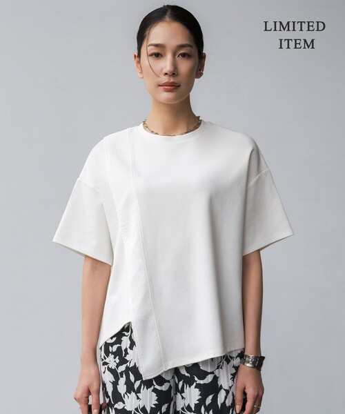 ICB(アイシービー)の「【WEB限定】 ライトダンボール イレギュラーヘムプルオーバー(Tシャツ/カットソー・レディース・ブラック系/アイボリー系・X-SMALL/SMALL/MEDIUM)」の1枚目の写真