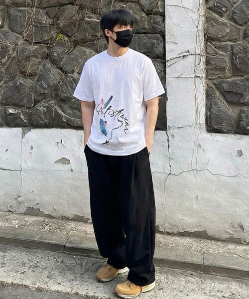 ARTISTWEAR（アーティストウェア）の「[ATW] フェザークロス半袖Tシャツ - 2COLOR（Tシャツ/カットソー・レディース・ホワイト/ブラック・MEDIUM/LARGE/X-LARGE/2XL/4XL/SMALL）」の4枚目の写真