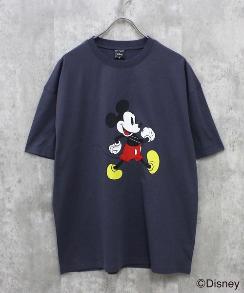Disney（ディズニー）の「メンズ MICKEY MOUSE ミッキーマウス オーバーサイズＴシャツ（M25-100）（Tシャツ/カットソー・メンズ・グレー系その他/チャコールグレー/グレー系その他5/グレー系その他2/グレー系その他3/グレー系その他4・L/M/XL）」の2枚目の写真