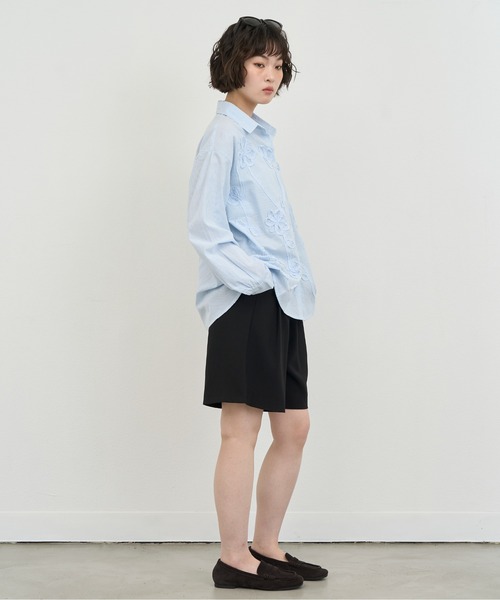 NUJOH(ヌゾ)の「Embroidery Stripe Relax Shirt / エンブロイダリーストライプリラックスシャツ(シャツ/ブラウス・レディース・ピンク/ライトブルー・FREE)」の6枚目の写真