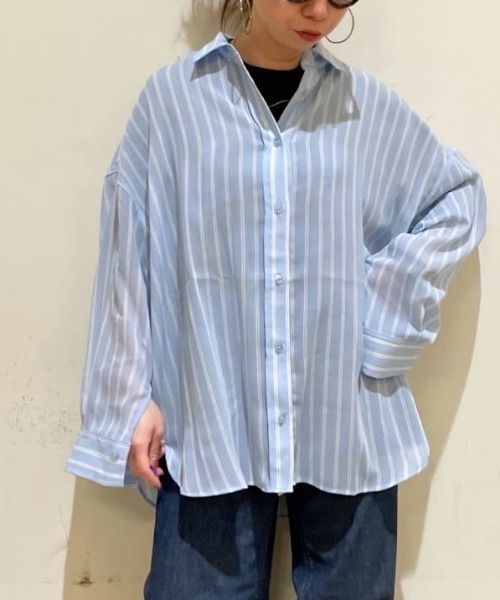 Right-on(ライトオン)の「HONEYSUCKLE ROSE(ハニーサックルローズ)シアービッグシャツ(シャツ/ブラウス・レディース・ブラック/ブラウン/グリーン/イエロー/オフホワイト/サックスブルー・M/L/S)」の6枚目の写真