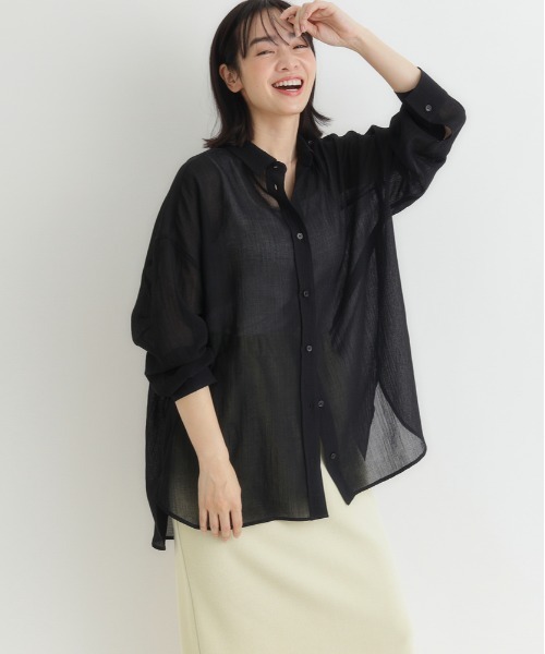 Right-on(ライトオン)の「HONEYSUCKLE ROSE(ハニーサックルローズ)シアービッグシャツ(シャツ/ブラウス・レディース・ブラック/ブラウン/グリーン/イエロー/オフホワイト/サックスブルー・M/L/S)」の3枚目の写真