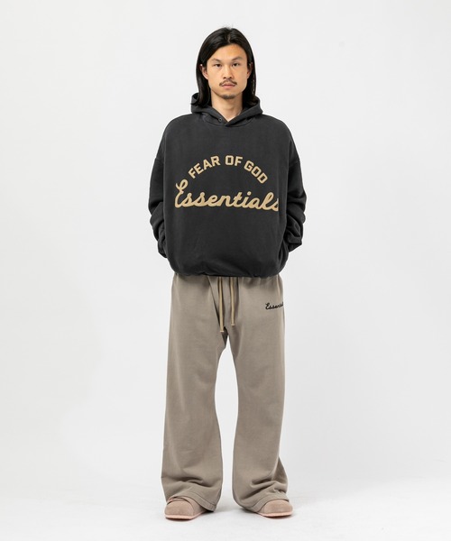 FOG ESSENTIALS(エフオージーエッセンシャルズ)の「ESSENTIALS TRAINING 90S HOODIE エッセンシャルズ トレーニングナインティーズフーディ(パーカー・メンズ・ブラック・LARGE/MEDIUM)」の2枚目の写真