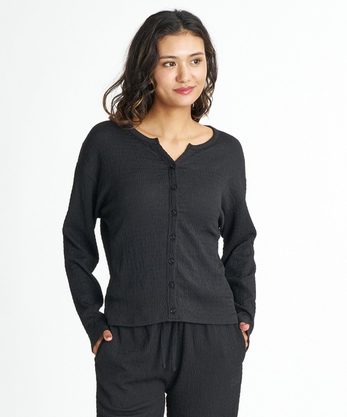 BILLABONG(ビラボン)の「BILLABONG ウィメンズ POLY SHIRRING LS CARDIGAN セーター 【2026年夏モデル】(ニット/セーター・レディース・ブラック系その他/グリーン系その他・MEDIUM)」の2枚目の写真