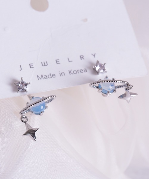 Peony(ピオニー)の「【Peony/ピオニー】立体コスモモチーフ ドロップデザインピアス(ピアス(両耳用)・レディース・ピンクゴールド/ゴールド/シルバー・FREE)」の4枚目の写真