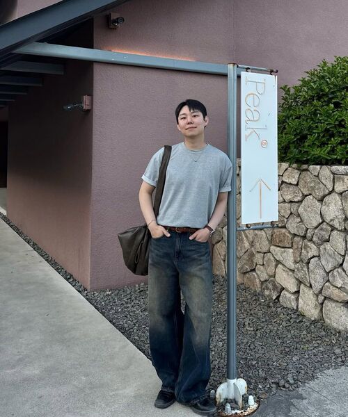 WEDNESDAY OASIS（ウェンズデーオアシス）の「[アトリエスタンダード] ハーフラウンドTシャツ_MELANGE GRAY(WB6TP43)（Tシャツ/カットソー・メンズ・ライトグレー・MEDIUM/LARGE/X-LARGE）」の6枚目の写真
