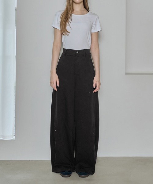 soyun（ソユン）の「スタッズ付きワイドパンツ（その他パンツ・レディース・ブラック/ブラウン・SMALL/MEDIUM/LARGE）」の7枚目の写真