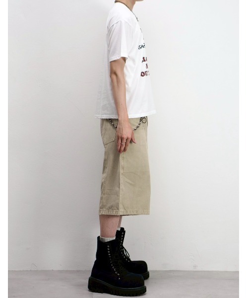 Chikashitsu +(チカシツプラス)の「【Chikashitsu +】wide carpenter bermuda pants / 【チカシツプラス】ワイドカーペンターハーフパンツ(デニムパンツ・メンズ・ベージュ/ブラック・L/M)」の22枚目の写真