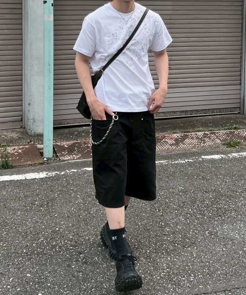 Chikashitsu +(チカシツプラス)の「【Chikashitsu +】wide carpenter bermuda pants / 【チカシツプラス】ワイドカーペンターハーフパンツ(デニムパンツ・メンズ・ベージュ/ブラック・L/M)」の12枚目の写真