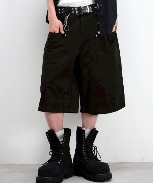 Chikashitsu +(チカシツプラス)の「【Chikashitsu +】wide carpenter bermuda pants / 【チカシツプラス】ワイドカーペンターハーフパンツ(デニムパンツ・メンズ・ベージュ/ブラック・L/M)」の13枚目の写真