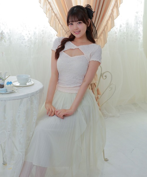 Anely(アネリー)の「Anely ツイスト オープンカット シャーリング 半袖 トップス(Tシャツ/カットソー・レディース・アイボリー/ピンク/ブラック・FREE)」の16枚目の写真