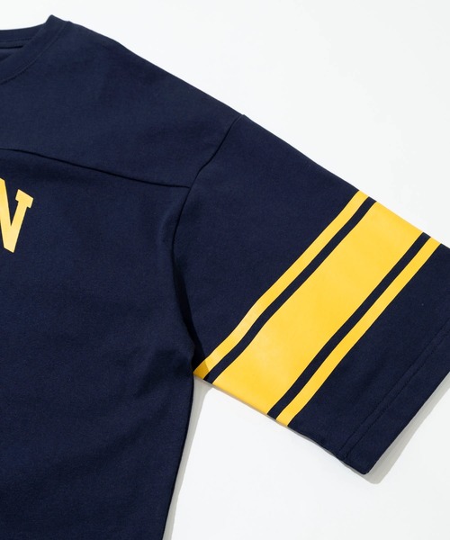 POLeR(ポーラー)の「POLeR/ポーラー COLLEGE FOOTBALL TEE(Tシャツ/カットソー・メンズ・グレー/ネイビー・MEDIUM/LARGE/X-LARGE)」の3枚目の写真