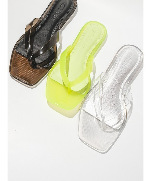 STEVE MADDEN(スティーブマデン)の「クリアフラットトングサンダル/S.MADDEN TRELLA-J-XS(サンダル・レディース・スモーク/クリア・22.5cm/23.5cm/24.0cm/25.0-25.5)」の11枚目の写真