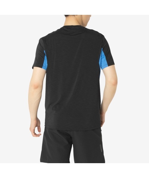 Reebok(リーボック)の「チル アスリート Tシャツ / RBK CHILL ATHLETE TEE(Tシャツ/カットソー・メンズ・グレー/ブラック・X-LARGE/SMALL/LARGE/MEDIUM)」の4枚目の写真