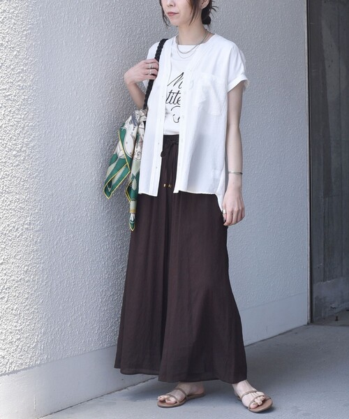 SHIPS Colors（シップス カラーズ）の「SHIPS Colors:〈手洗い可能〉ワッシャー Vネック フレンチスリーブ シャツ◇（シャツ/ブラウス・レディース・ブラック/ピンク/オフホワイト・ONE SIZE）」の5枚目の写真