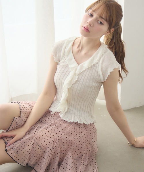 Siel(シエル)の「フリルデザインボタンカーディガン 冬服(カーディガン/ボレロ・レディース・ピンク/ライトブルー/グレー/ホワイト・FREE)」の2枚目の写真