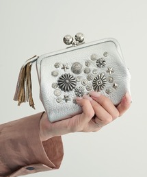 perche（ペルケ）の「【perche】マルチスタッズ がま口2つ折り ウォレット（財布）」
