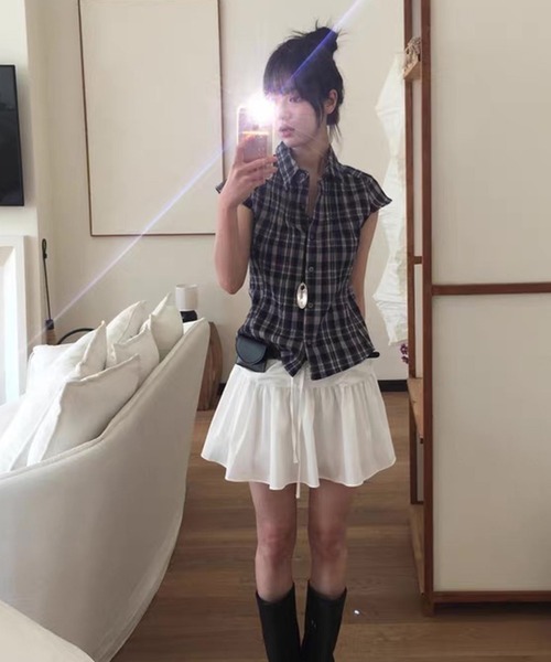 LYEON（リヨン）の「キャップスリーブチェックシャツ（シャツ/ブラウス・レディース・ネイビー/ブラウン/キャメル・FREE）」の21枚目の写真