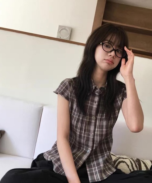 LYEON（リヨン）の「キャップスリーブチェックシャツ（シャツ/ブラウス・レディース・ネイビー/ブラウン/キャメル・FREE）」の18枚目の写真