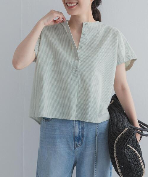 URBAN RESEARCH DOORS(アーバンリサーチドアーズ)の「ストライプクロップドブラウス(シャツ/ブラウス・レディース・ミント/ブラック/ブルー・FREE)」の2枚目の写真